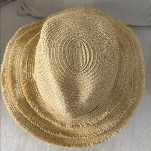 August Hat Company Tan Straw sun Hat 👒 with fringes
